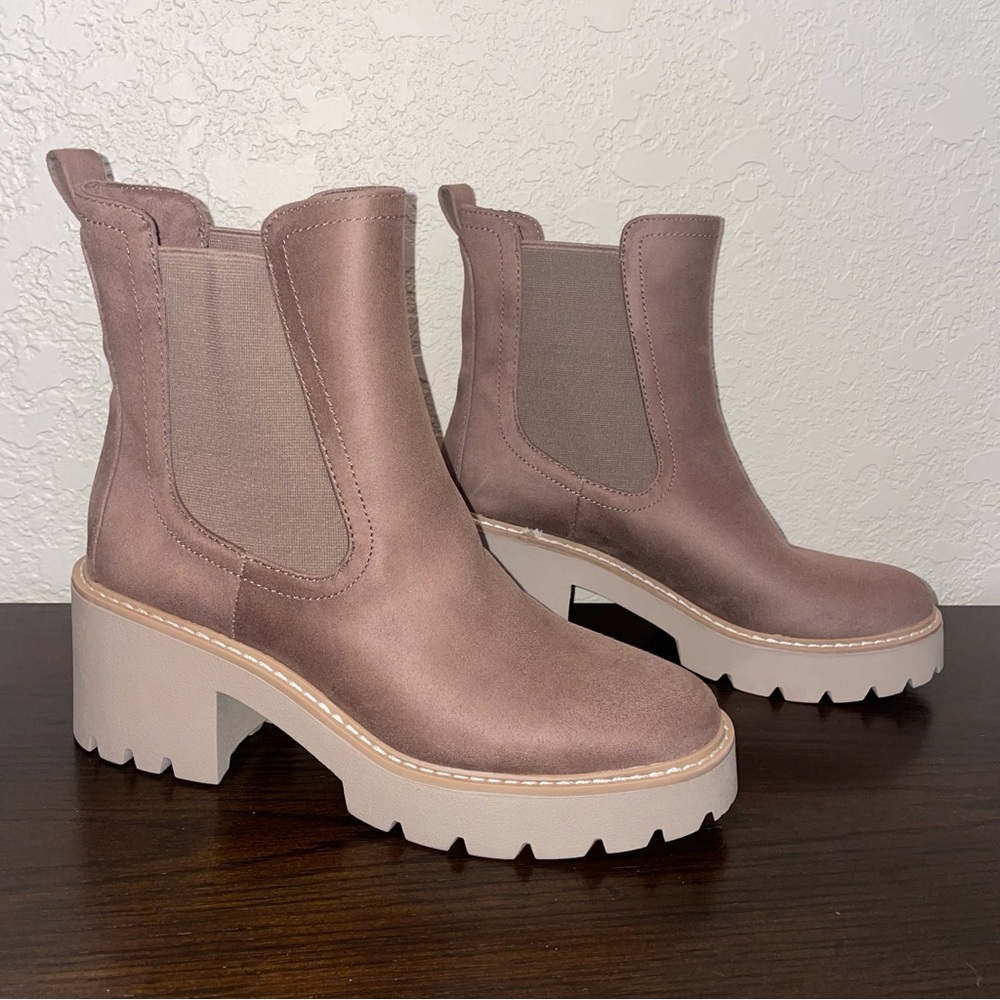 NWOT Dolce Vita heeled ankle boots Tobias